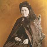 Sacre visioni e scomodi �segreti� legano Altamura a un controverso personaggio religioso, sepolto da 117 anni nella cittadina in provincia di Bari. Nel paese della Murgia sono infatti custodite le spoglie di Melanie Calvat: una donna a cui apparve la Madonna de La Salette, la quale le consegn� un messaggio in cui piangeva per i peccati e le miserie degli uomini